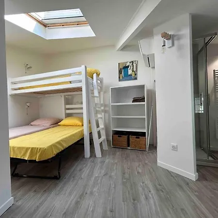 Maison De Village, Centre Historique *